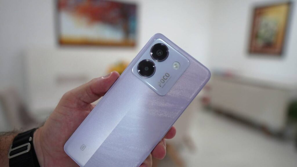 Battery Capacity and Fast Charging Support