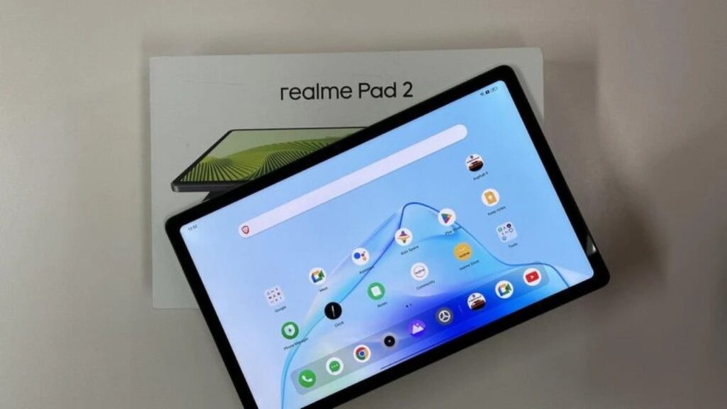 Big Battery with Fast Charging Support for All-Day Usage